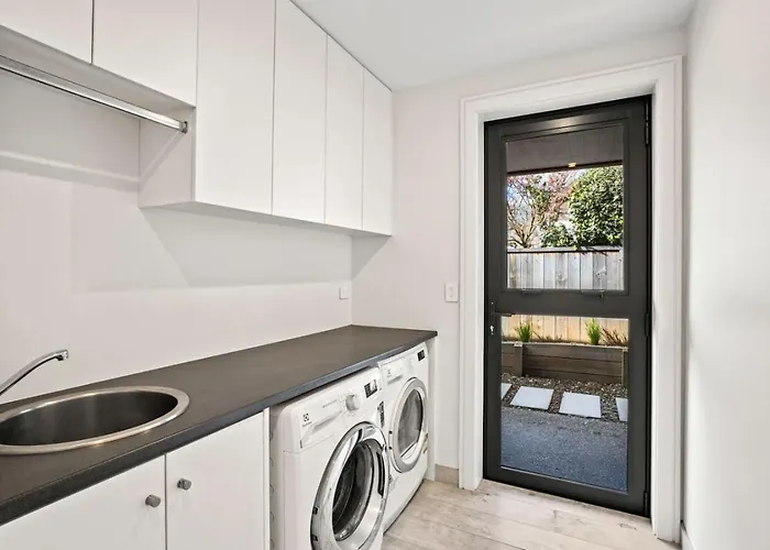 Getaway On Galloway | Pet Friendly, Close To Lake! *
