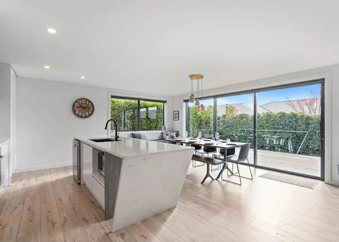 Getaway On Galloway | Pet Friendly, Close To Lake! * Wanaka